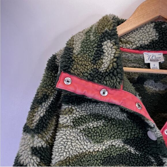 J. Crew Camo Printed Sherpa jacket green - XS - Picture 5 of 11